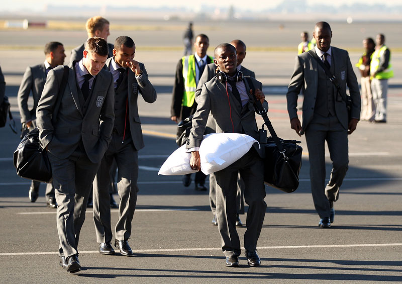 England arrive